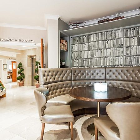 Wilton Hotel ブレイ エクステリア 写真