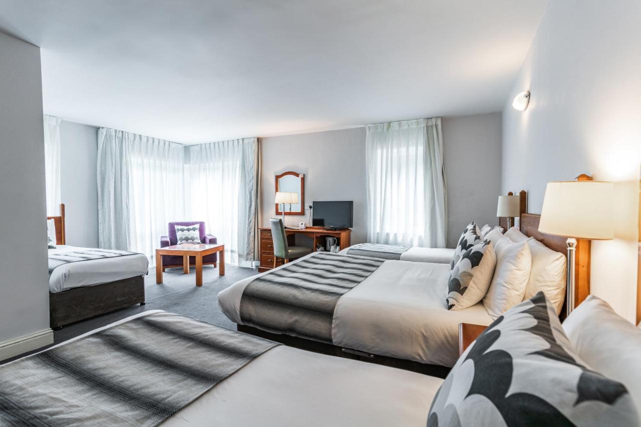 Wilton Hotel ブレイ エクステリア 写真