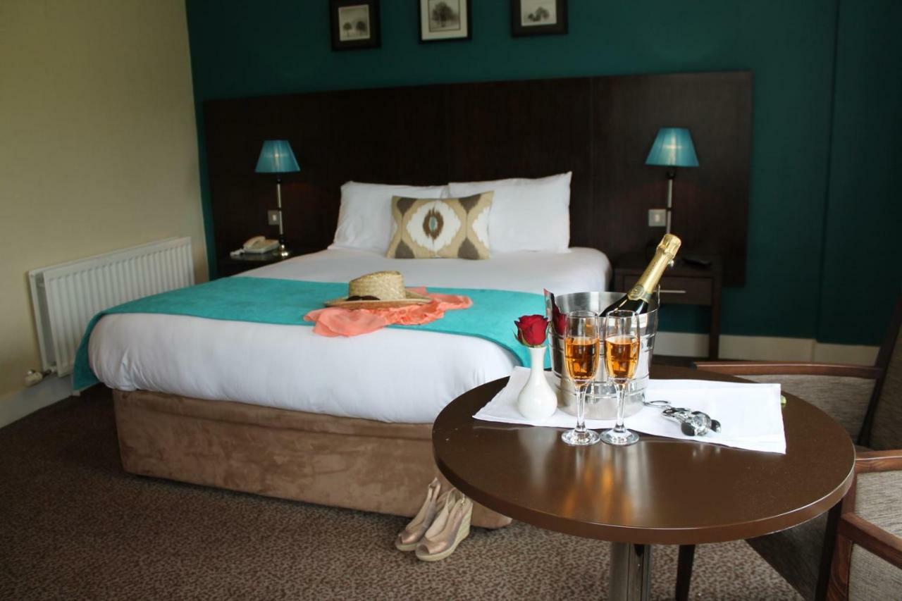 Wilton Hotel ブレイ エクステリア 写真
